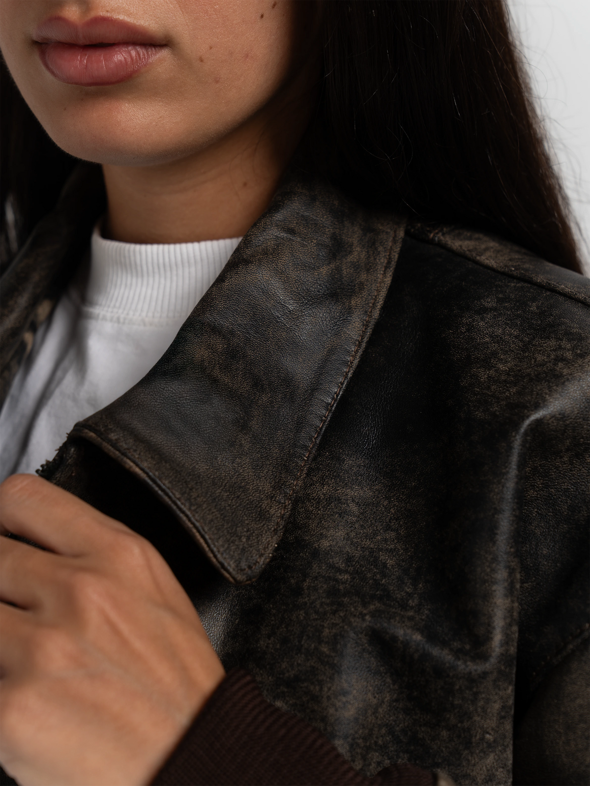 DISTRESSED LEATHER JACKET - AGED BROWN