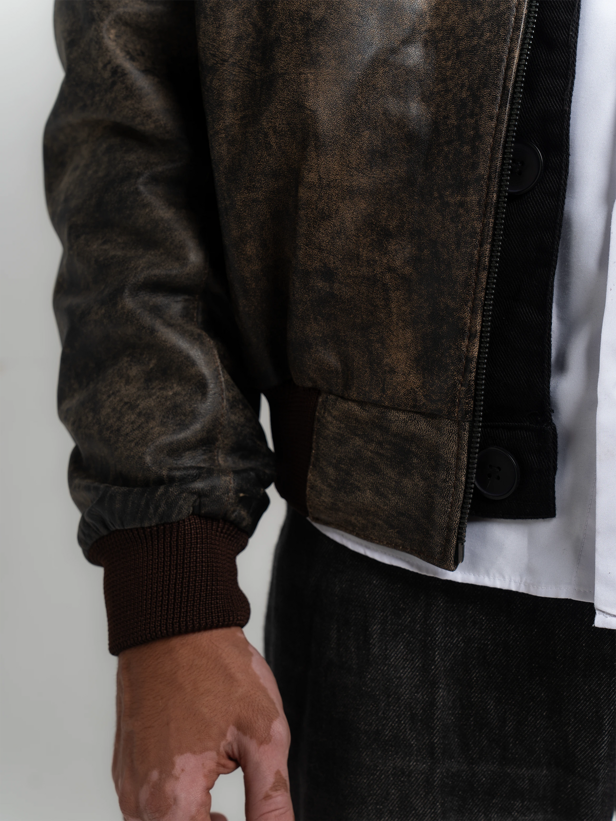 DISTRESSED LEATHER JACKET - AGED BROWN