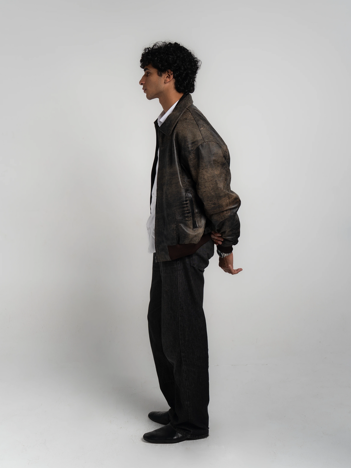 DISTRESSED LEATHER JACKET - AGED BROWN