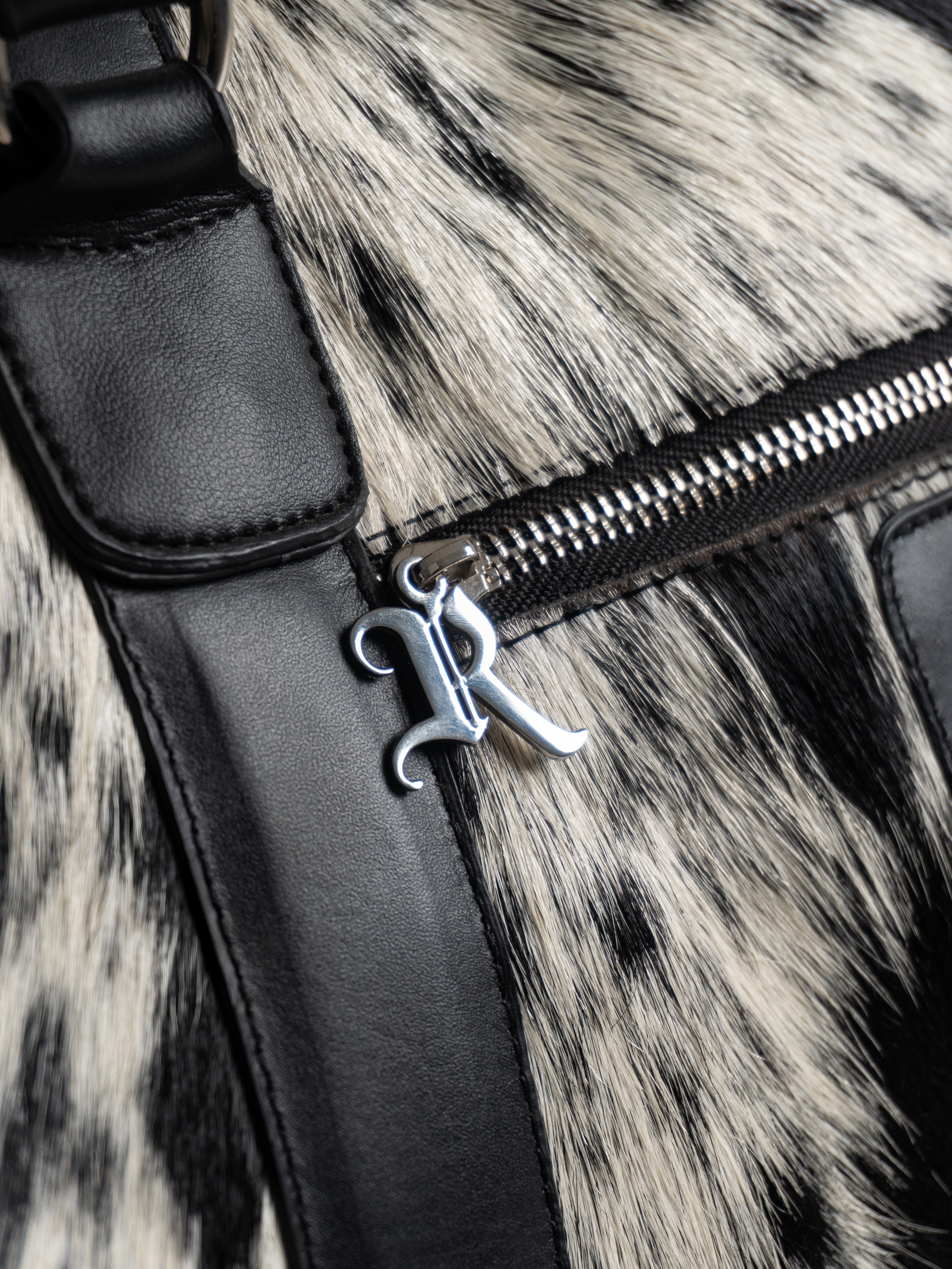 THE HIDE DUFFLE BAG - COWHIDE