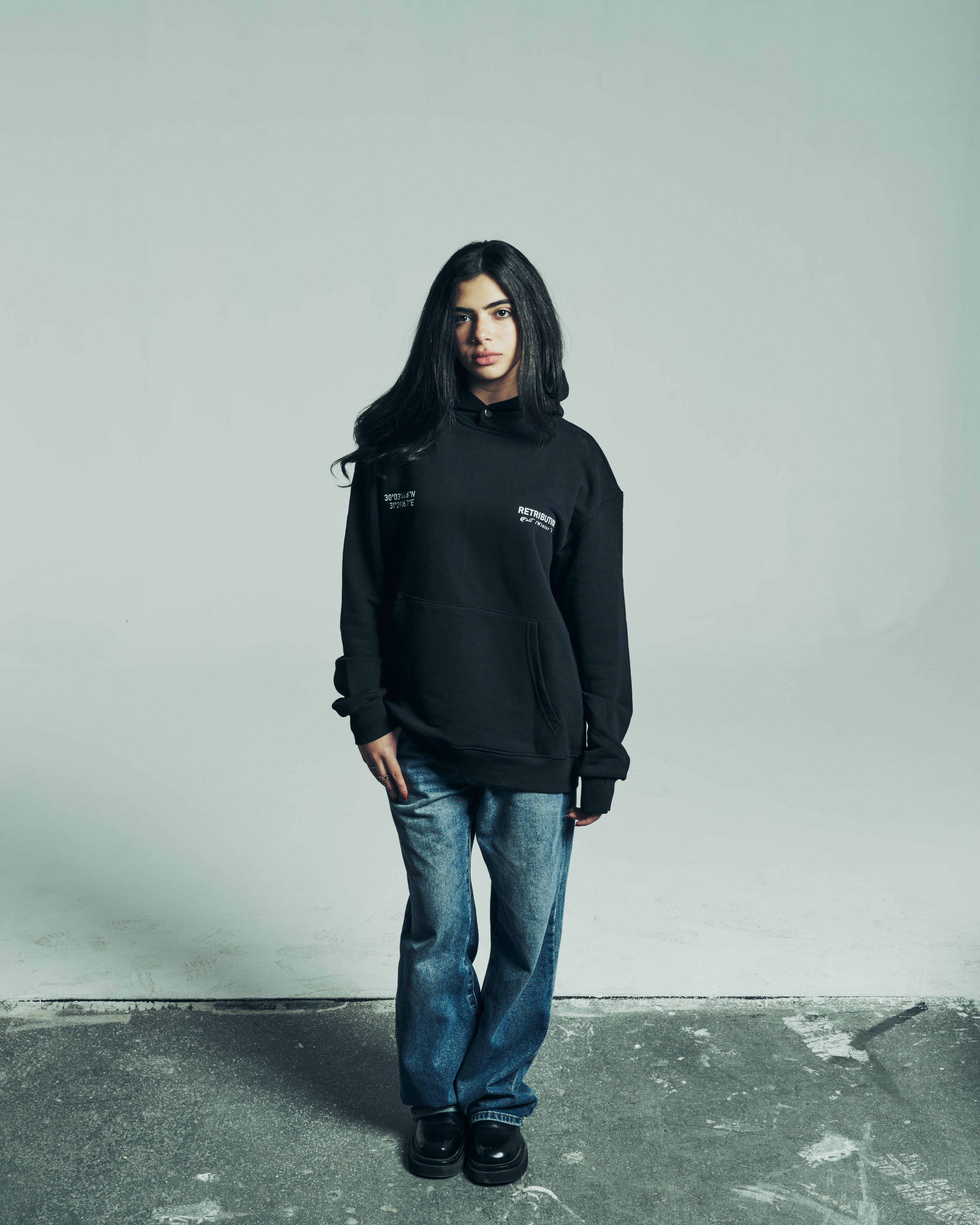 TIMELESS HOODIE - BLACK