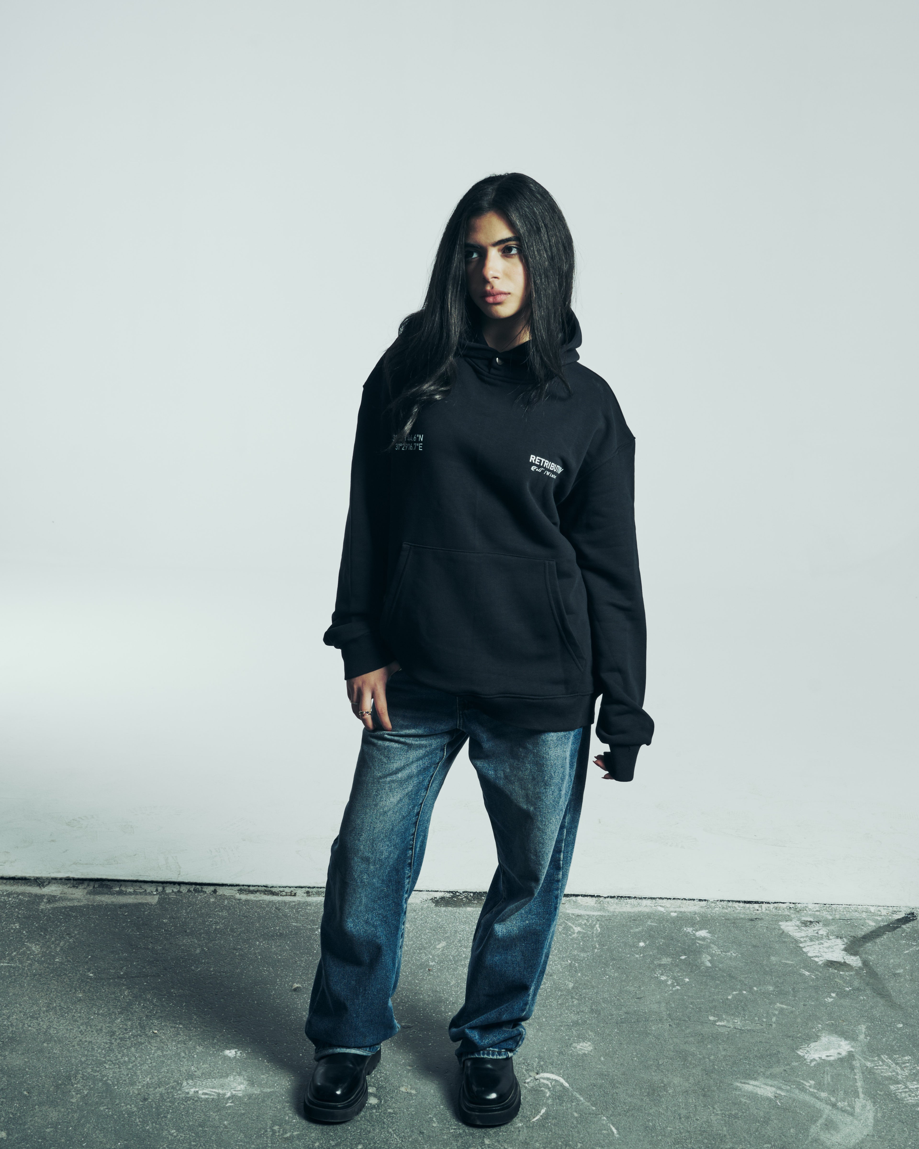 TIMELESS HOODIE - BLACK