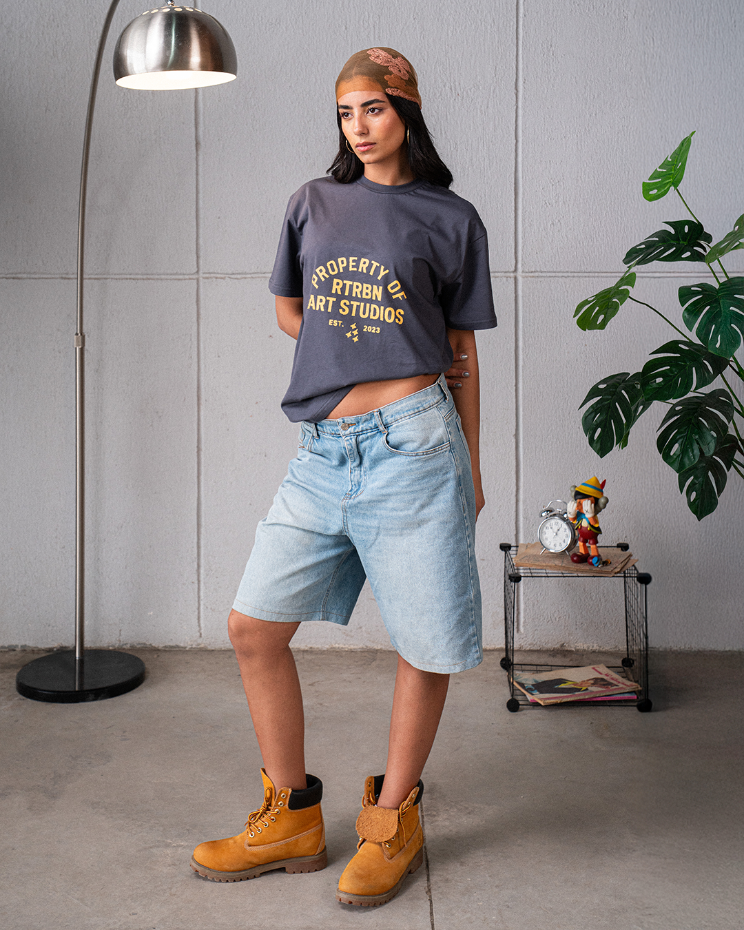 PROPERTY T-SHIRT - GREY